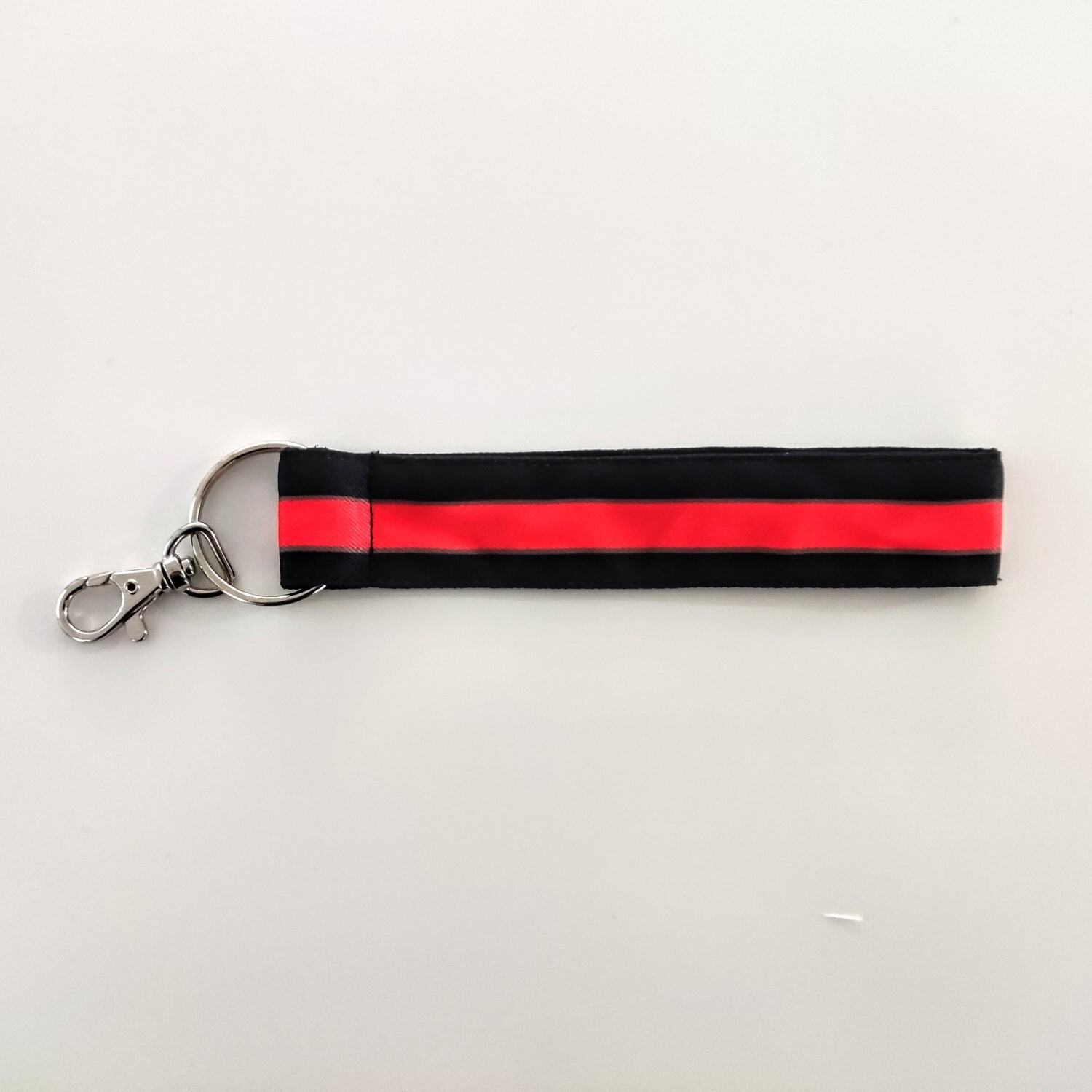 布條 鑰匙圈 吊飾 (黑紅款)