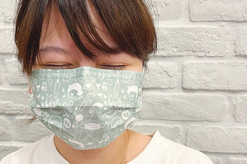 現貨 手術室小綠人 經典插畫綠 醫療 口罩 (10入)