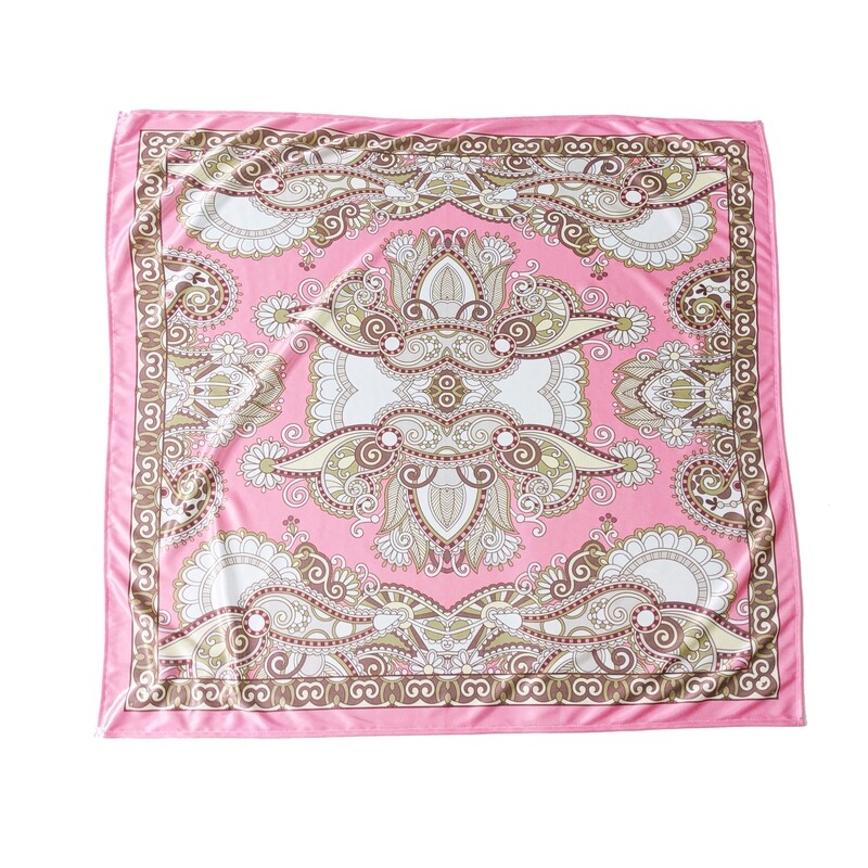 牛奶絲方巾 70*70cm(無拷克版)