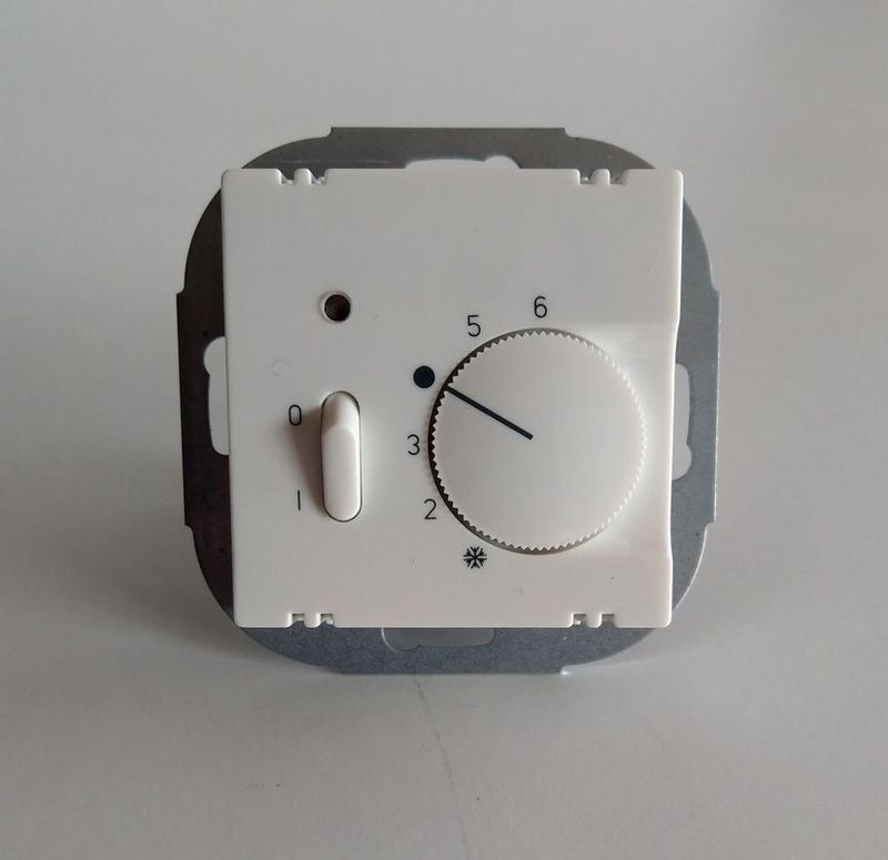 Raumthermostat mechanisch FTR-101.062 - Unterputz Schalter EIN/AUS Raumthermostat mechanisch FTR-101.062 - Unterputz Schalter EIN/AUS