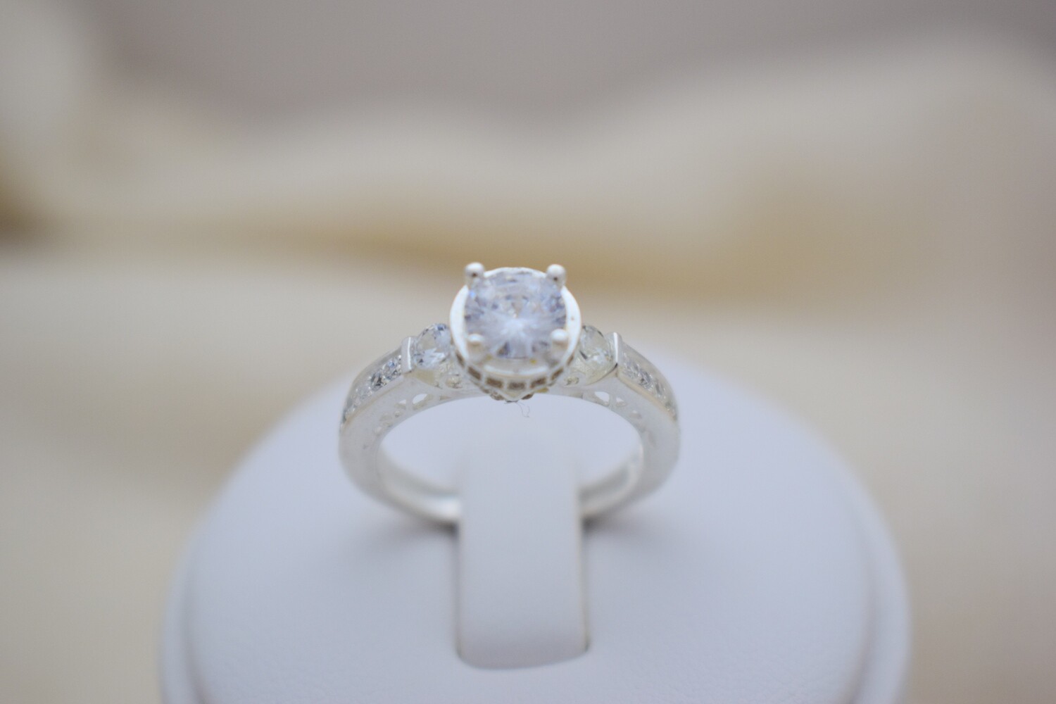 Anillo cintillo