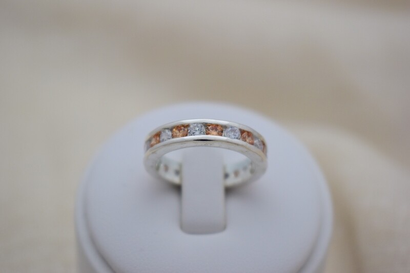 Anillo SinFin Ambar