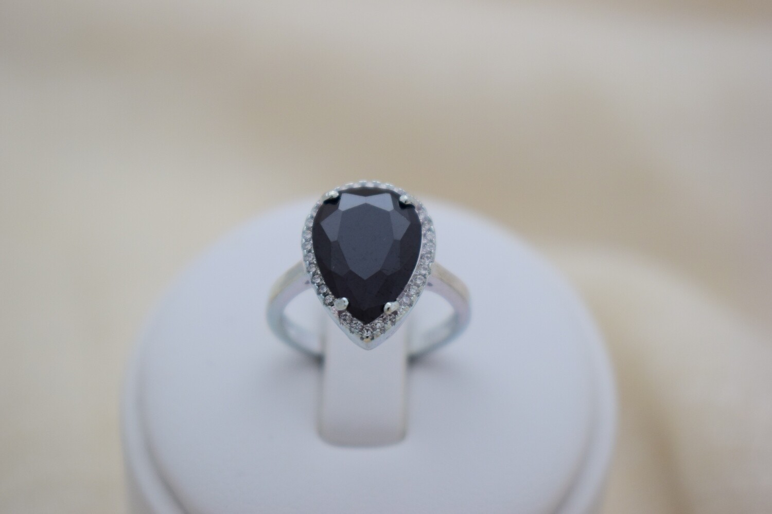 Anillo Gota