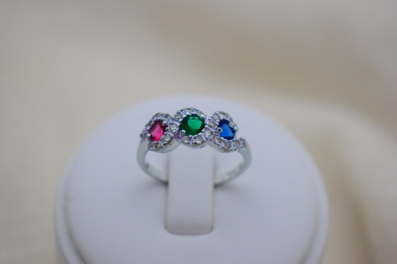 Anillo Tres Zirconias