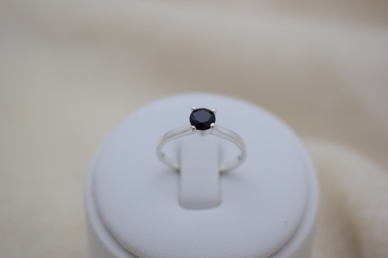 Anillo Solitario Negro