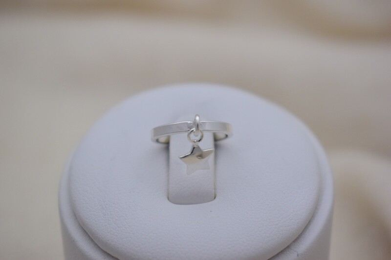 Anillo Estrellita de Pie