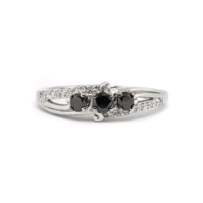 14KT White Gold Black and White Diamond Ring