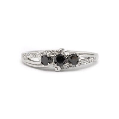 14KT White Gold Black and White Diamond Ring