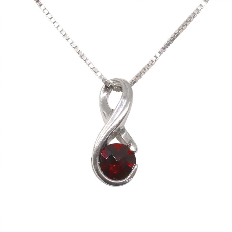 Silver Round Checkered Garnet Swirl Necklace