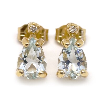 14KT Yellow Gold Pear Aquamarine with Diamond Earrings