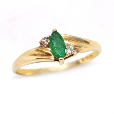 14KT Yellow Gold Marquis Emerald Two Diamond Accents Twist Ring