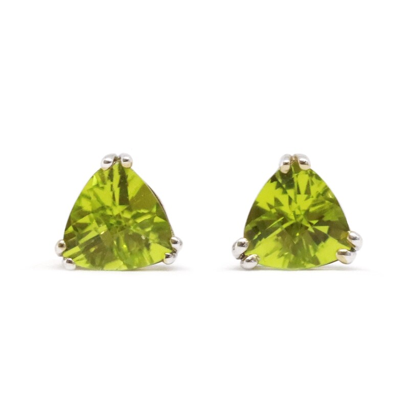 14KT White Gold Checkered Trillion Peridot Stud Earrings