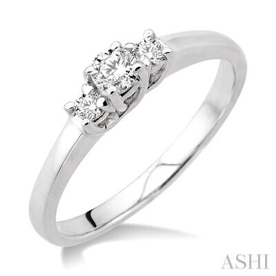 14KT White Gold Triple Diamond Ring 14KT White Gold Triple Diamond Ring