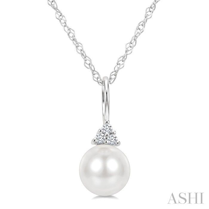 10KT White Gold Cultured Pearl Three Round Diamond Accent Necklace 10KT White Gold Cultured Pearl Three Round Diamond Accent Necklace