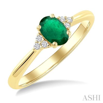 10KT Yellow Gold Oval Emerald Six Round Diamond Accent Ring 10KT Yellow Gold Oval Emerald Six Round Diamond Accent Ring