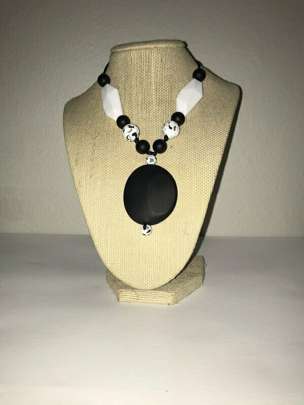 Large oval pendant single strand nursing necklace