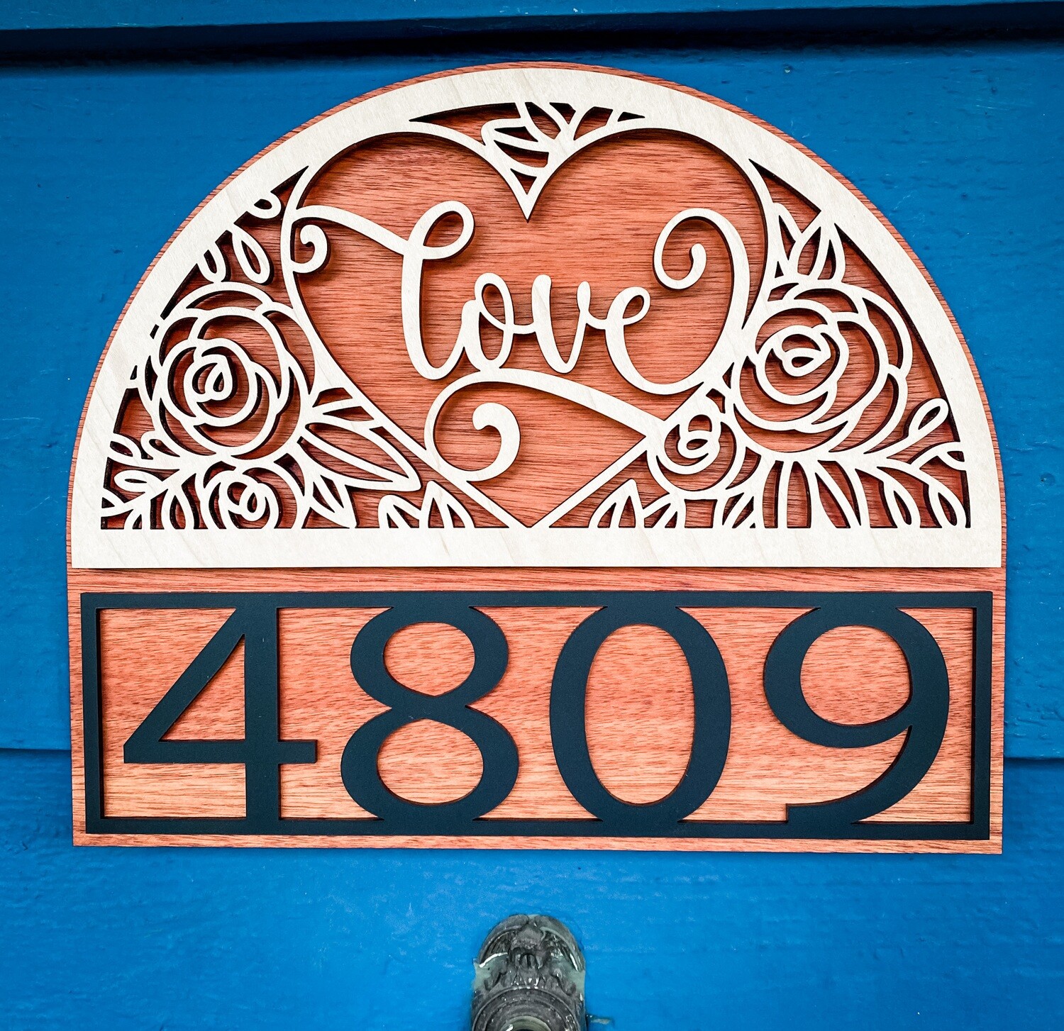 Number plate for wall home