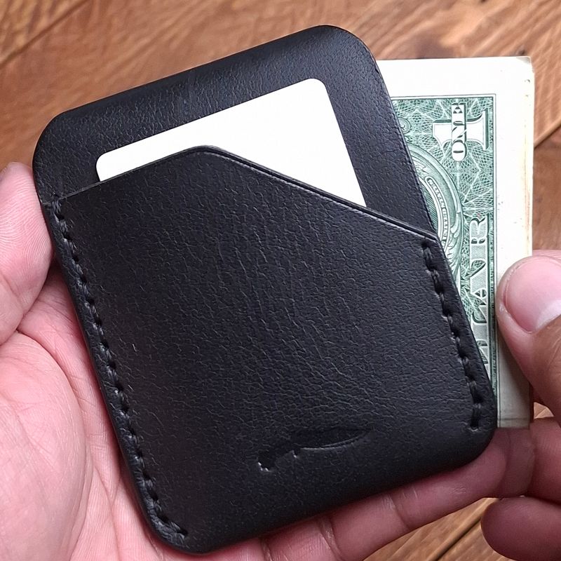 Bing Cash &amp; Card Sleeve