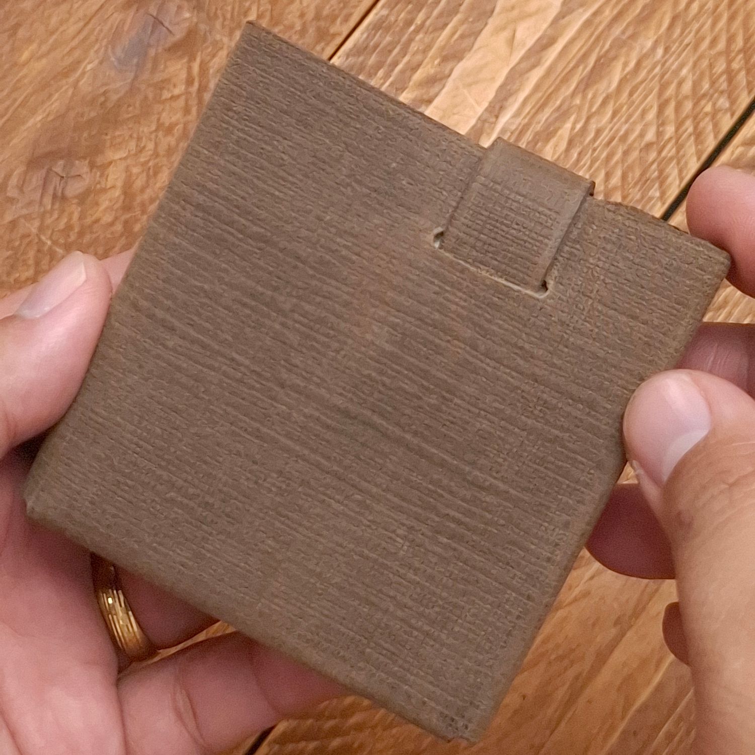 Jumper Stitchless Bifold Wallet