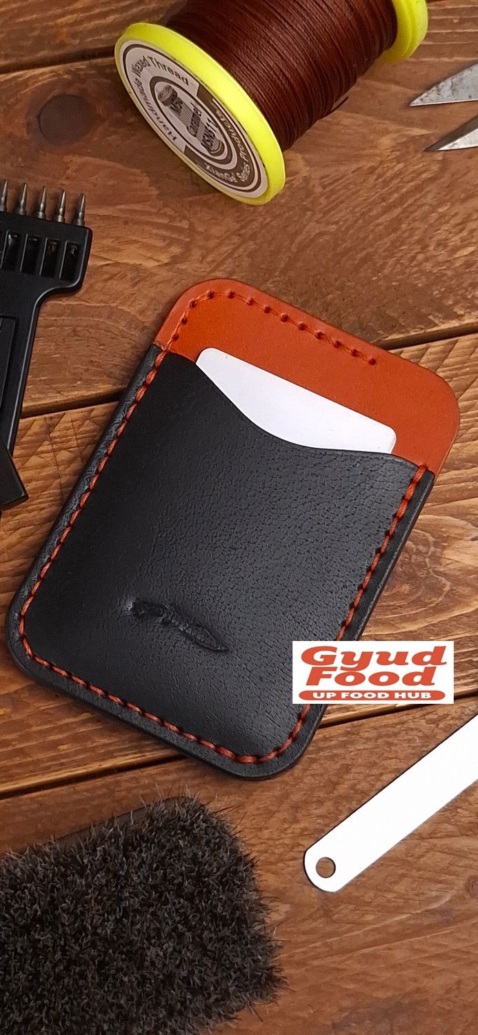Minimalist Cash and Card Sleeve - Leather Workshop at Gyud Food