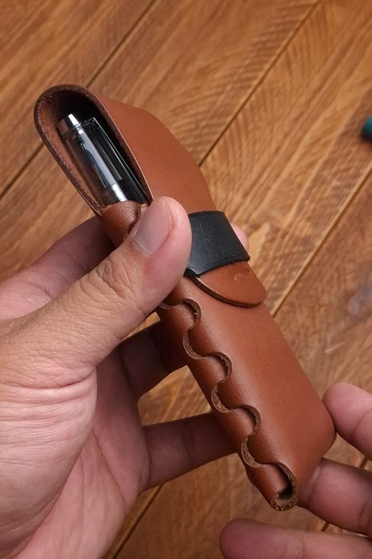 Eleanor Stitchless Fountain Pen Leather Case