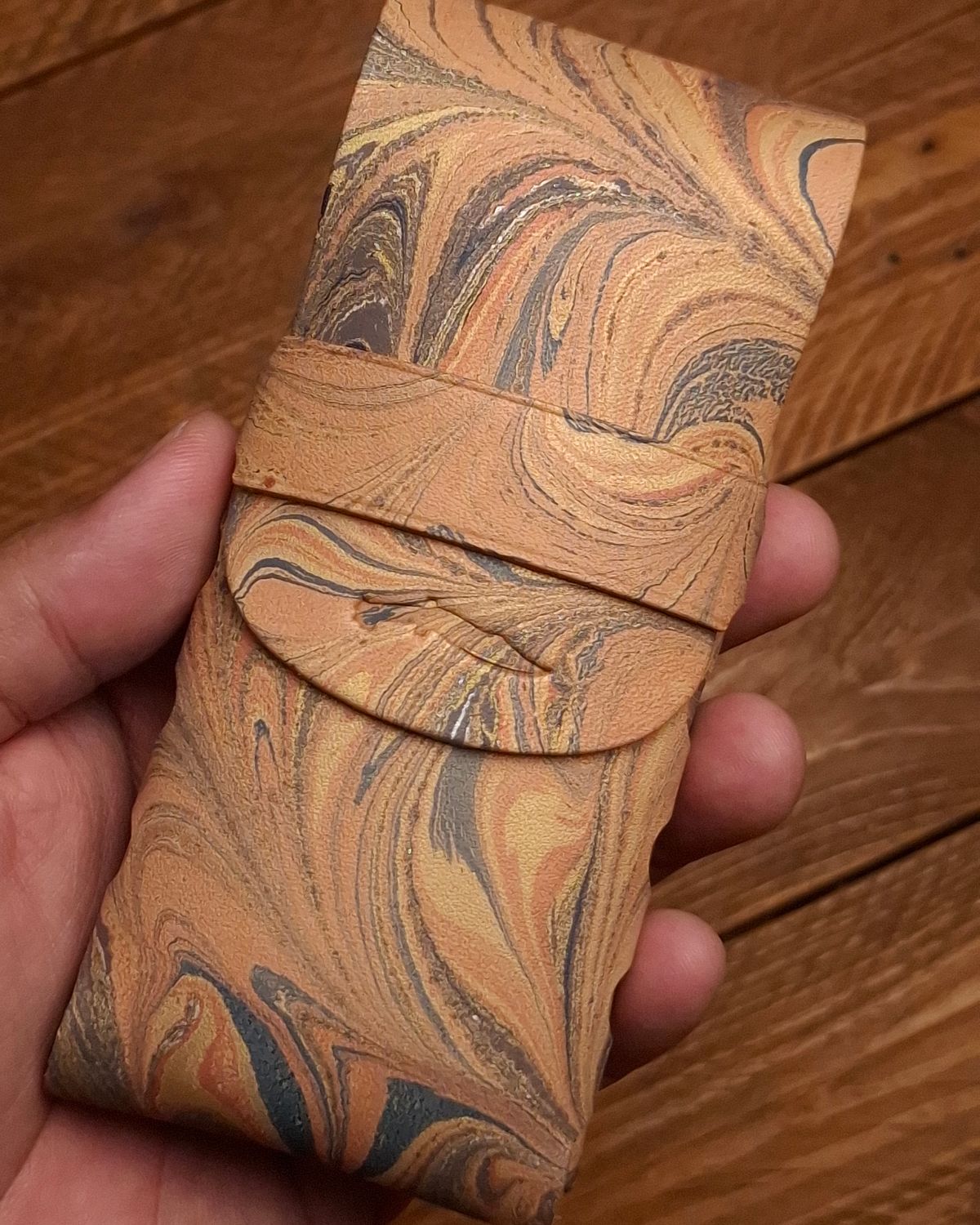 Marbled Eleanor Stitchless Fountain Pen Leather Case
