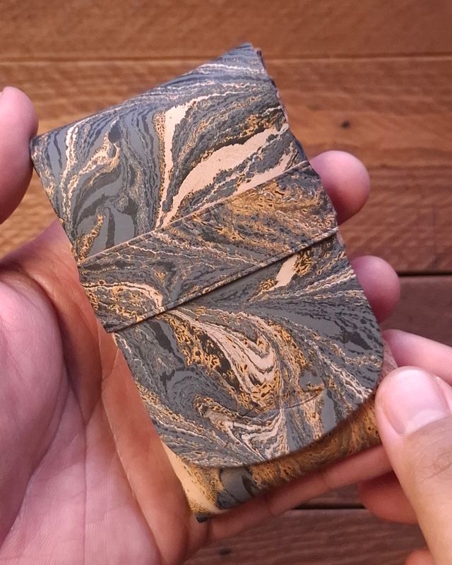 Marbled Eleanor Stitchless Fountain Pen Leather Case (Short)