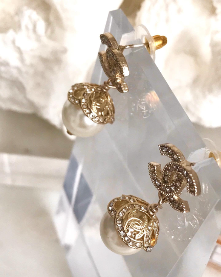 CLEARANCE* WAS $60 Gold/ Silver Plated Cubic Zirconia Pearl Drop Earrings 1.1x1.5x3cm