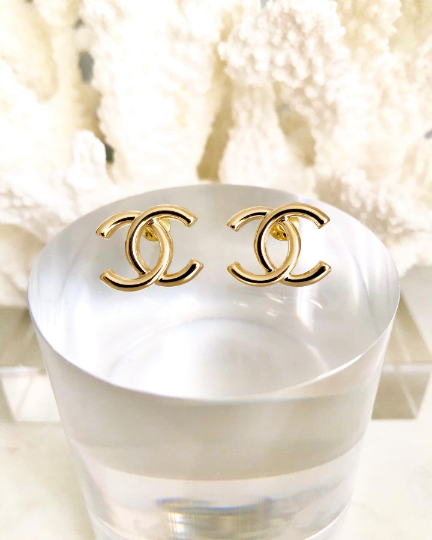 18CT Gold 925 Sterling Classic Stud Earrings 1.2x1.6cm