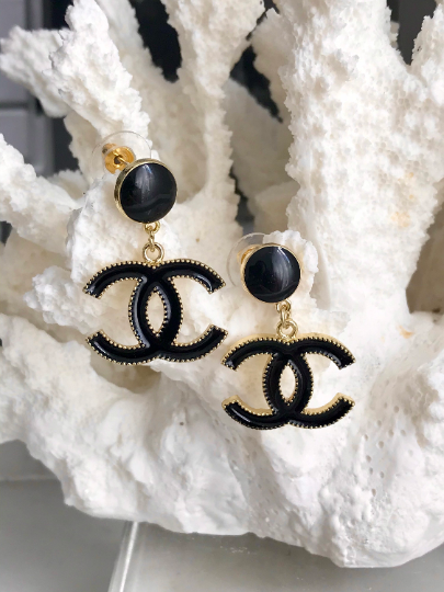 Black Enamel Gold Plated Classic Drop Earrings 1.5x2x3cm