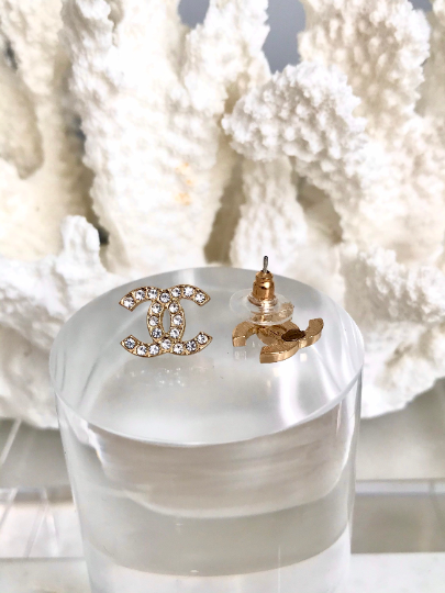 SALE* Classic Gold Plated Crystal Stud Earrings 1x1.4cm