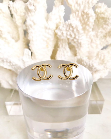 18CT Gold 925 Sterling Classic Stud Earrings 1.2x1.6cm
