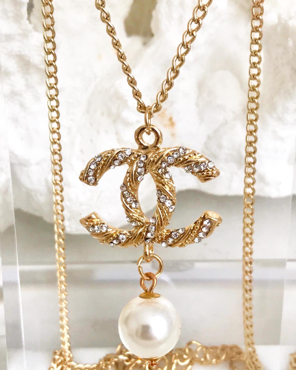 Gold Plated Crystal Pearl Drop Wire Look Pendant Necklace