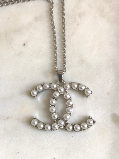 Pearl Pendant Necklace 3x4cm