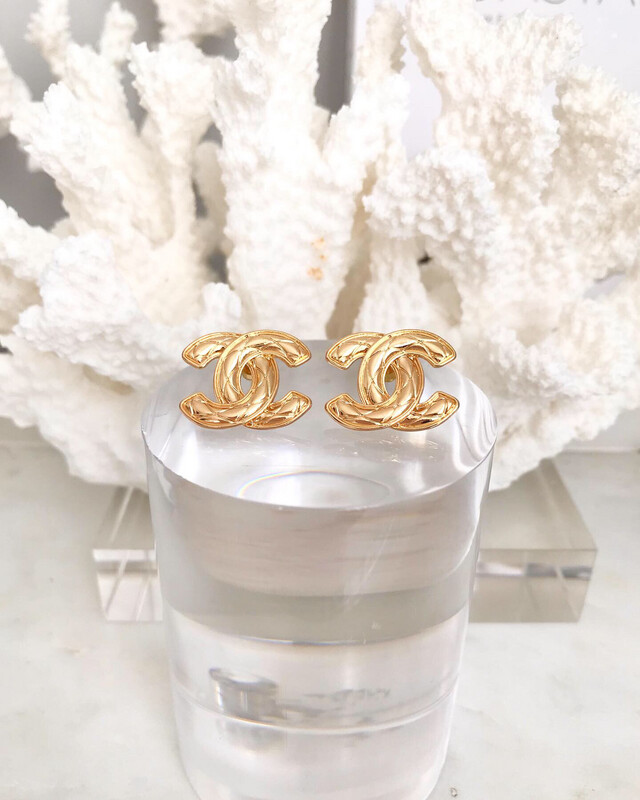 Gold Plated Classic Stud Earrings 1.7x2.1cm