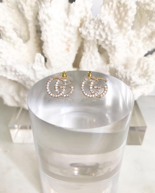 AAA+ High Quality 18CT Gold 925 Sterling Cubic Zirconia filled G Stud Earrjngs 1.1x1.5cm