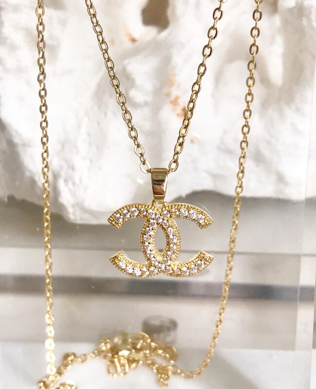 High Quality 18CT Gold &amp; White Gold 925 Sterling Cubic Zirconia filled Classic Pendant Necklace 24-29cm wear length / pendant size 1.3x1.7cm