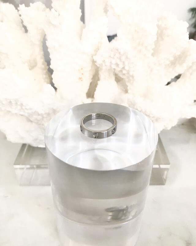 High Quality Titanium Steel Silver *Thin Size Style Love Rings Available in Sizes 5-8 (4mm width)