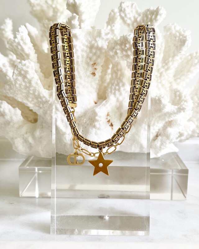 Top Quality CD Star Choker Necklace in Antique Gold (star pendant size 0.9x0.9cm/ necklace width 0.7cm/ size adjustable wear length 15-22cm)