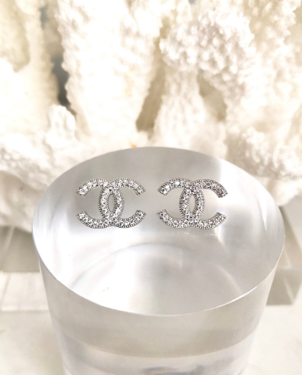 High Quality White Gold 925 Sterling Silver Classic with Cubic Zirconia Stud Earrings 1.2x1.6cm