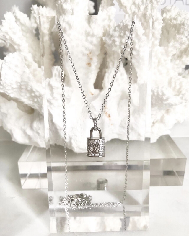 High Quality 925 Sterling Cubic Zirconia filled Pendant Lock Necklace 24-29cm wear length / pendant size 1x1.5cm