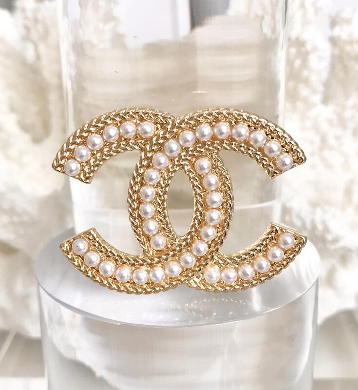 Classic Gold Pearls Pin Brooches 3.3x4.5cm