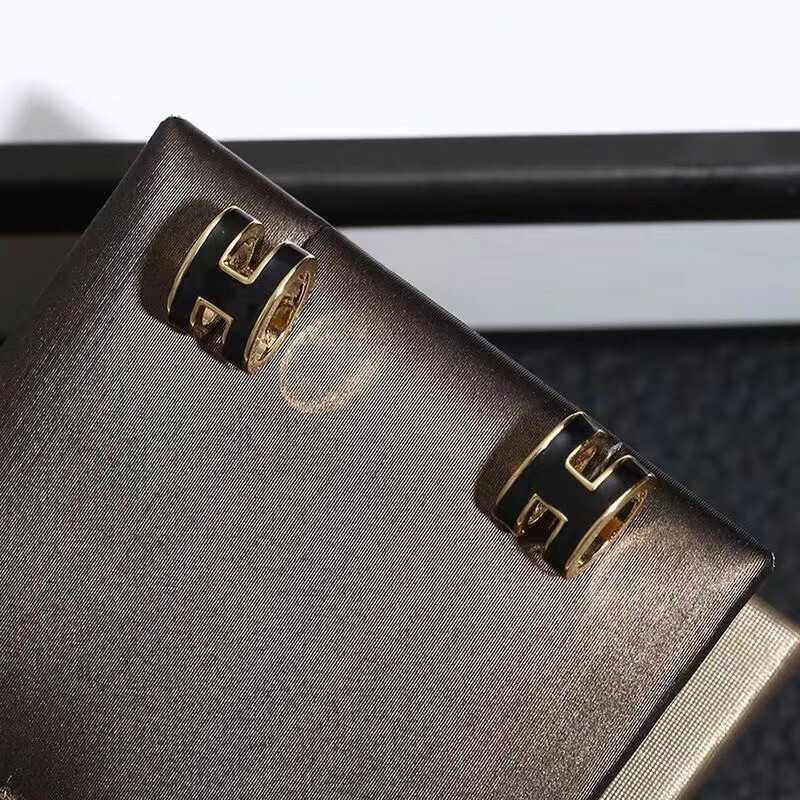 Stainless Steel H Pop Earrings In Black 1x1.3cm