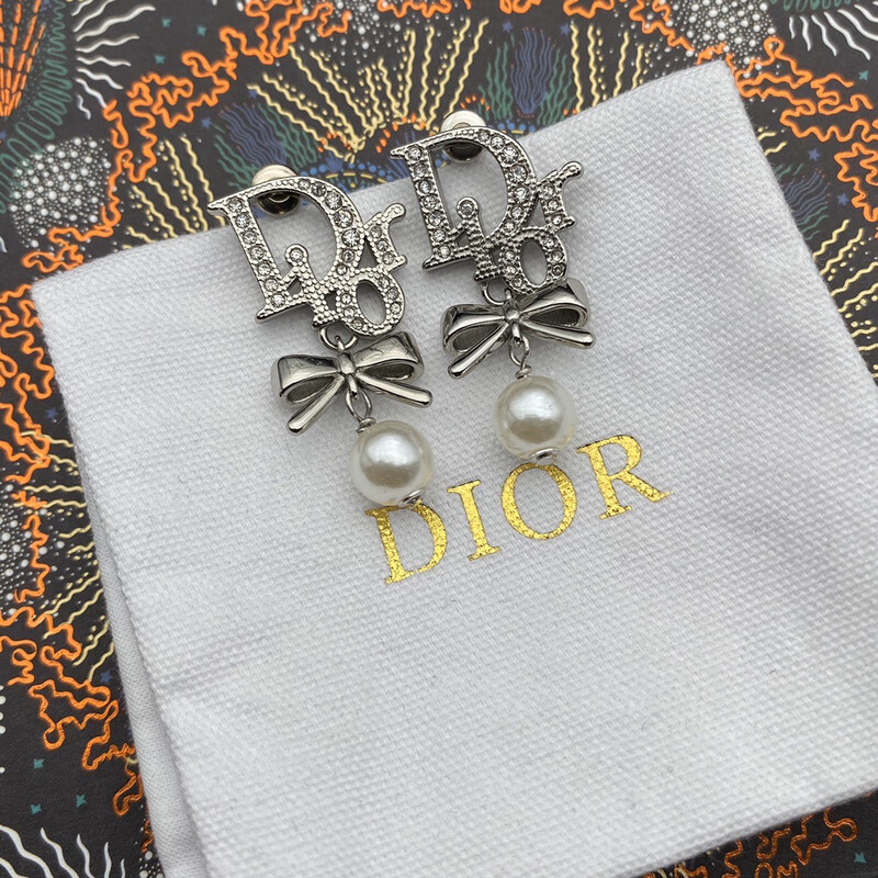 High Quality Stainless Steel Silver D10r Peal Drop Earrings with Cubic Zircons 1.5x3.5cm