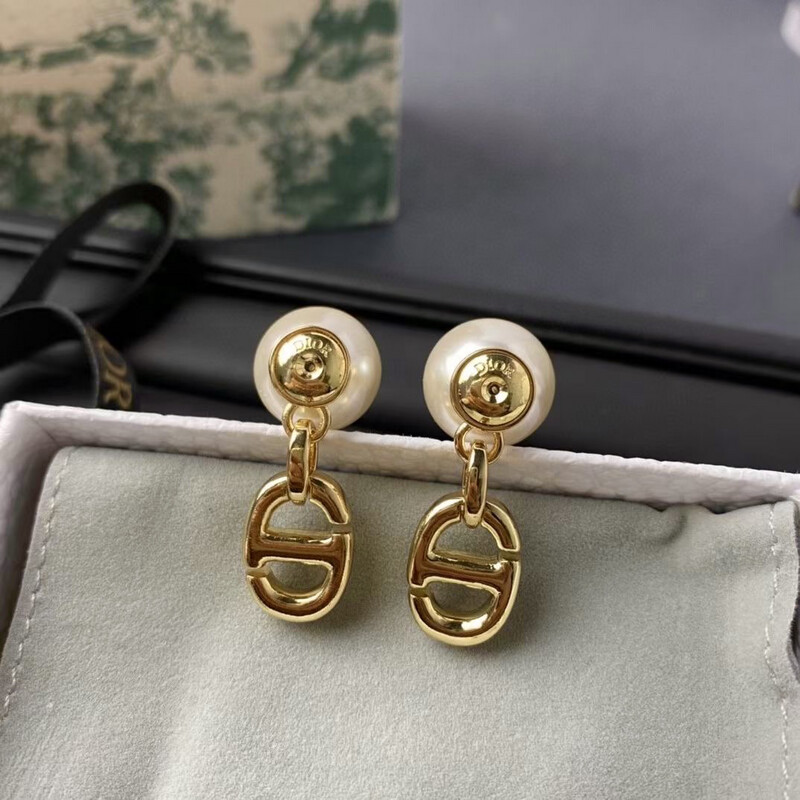 Quality Gold Plated CD Montaigne Pearl Stud Earrings