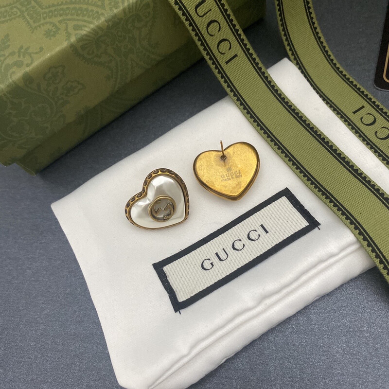 High Quality Surgical Steel Antique Gold G Heart Studs