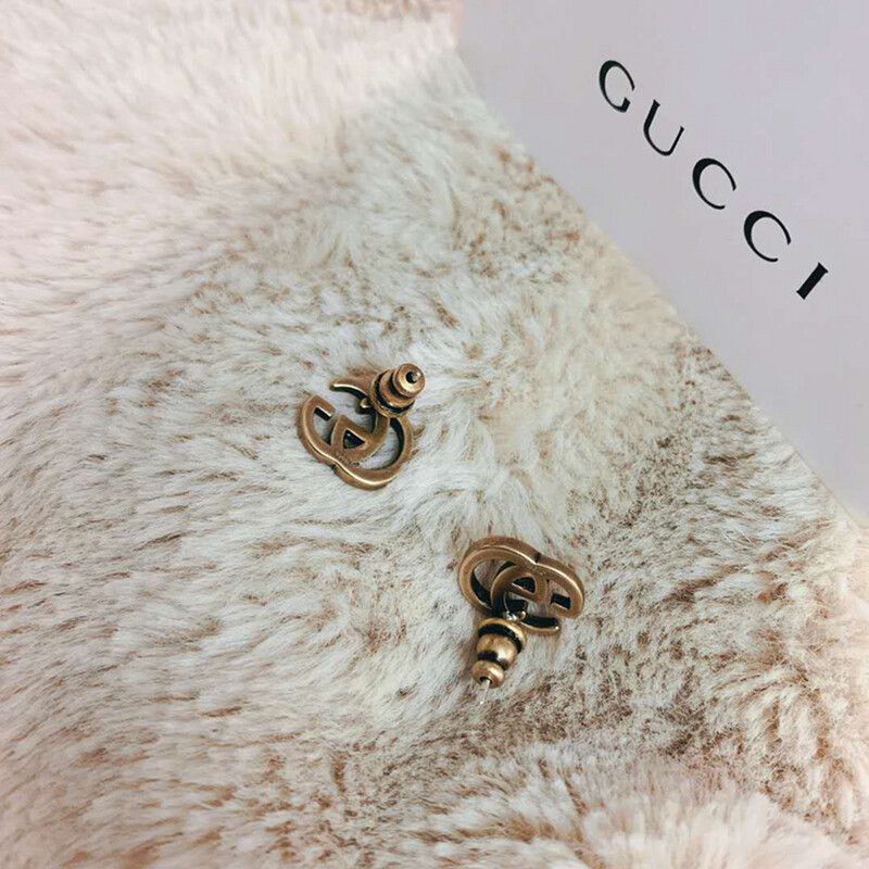 High Quality Surgical Steel Antique Gold Mini G Stud Earrings 1x1.3cm