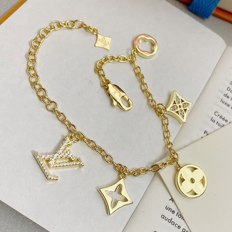AAA+ High Quality Stainless Steel 18CT Gold Monogram Bracelet with Zircons 18cm