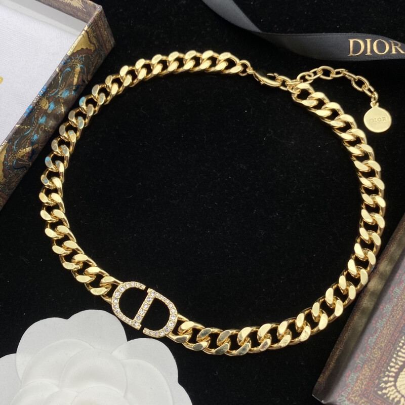 Top Quality Montaigne Gold Necklace With White Diamantés