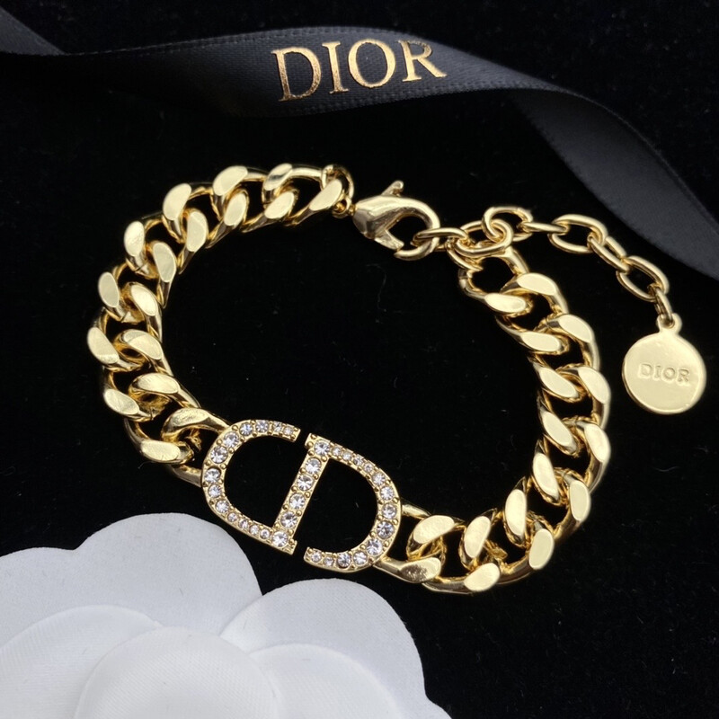 Top Quality Montaigne Gold Bracelet With White Diamantés